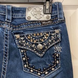 Miss Me Jeans 26x34 Signature Bootcut with bling pockets